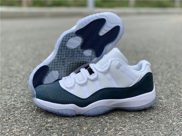 with real carbon fiber jumpman xi 11 11s low se snakeskin white blue basketball shoes for mens sports sneakers size 40-47
with real carbon fiber jumpman xi 11 11s low se snakeskin white blue basketball shoes for mens sports sneakers size 40-47