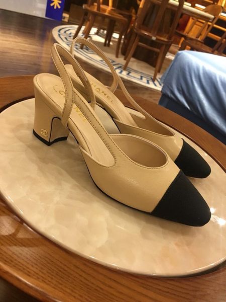 лучшие роскошные каблуки silk женщины насосы натуральная кожа босоножки партии обувь заостренный носок лодыжки пряжки ремня сандалии mujer, Black
лучшие роскошные каблуки silk женщины насосы натуральная кожа босоножки партии обувь заостренный носок лодыжки пряжки ремня сандалии mujer, Black