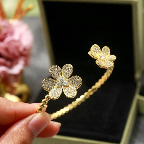 gold love bracelets crystal petal opening cuff bangles for woman designer fashion brand designer jewelry for women, Golden;silver
gold love bracelets crystal petal opening cuff bangles for woman designer fashion brand designer jewelry for women, Golden;silver