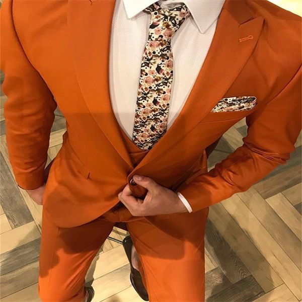 handsome polyester blend men's suits formal groom prom 3 pieces notch lapel two button tuxedos 36 38 40 42 44, White;black
handsome polyester blend men's suits formal groom prom 3 pieces notch lapel two button tuxedos 36 38 40 42 44, White;black