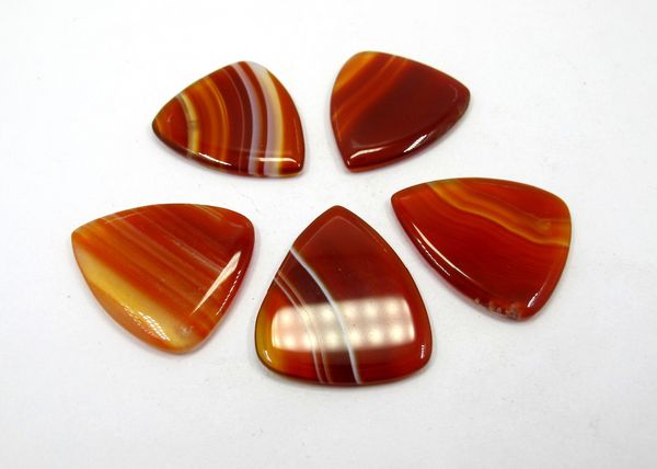 подлинный натуральный сердолик агат e guitar pick crystal stone guitar pick," круглый наконечник " качество камень бисера кулон гитара pick, Silver
подлинный натуральный сердолик агат e guitar pick crystal stone guitar pick," круглый наконечник " качество камень бисера кулон гитара pick, Silver