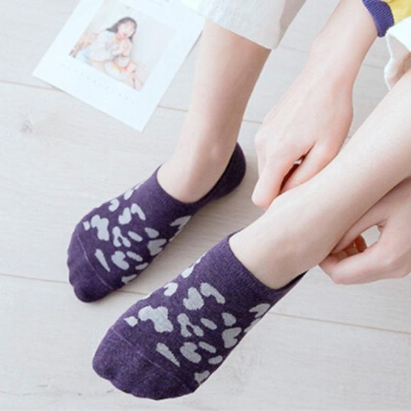 woman summer comfortable cotton socks women fashion casual leopard printed socks shallow mouth silicone stealth socks#y2, Black;white
woman summer comfortable cotton socks women fashion casual leopard printed socks shallow mouth silicone stealth socks#y2, Black;white