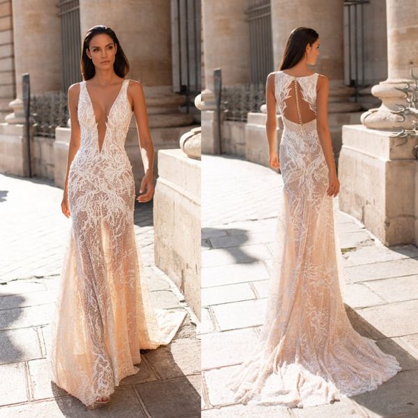 mermaid millanova wedding dresses spaghetti sleeveless tulle lace crystal applique wedding gowns sweep train robe de mariée, White
mermaid millanova wedding dresses spaghetti sleeveless tulle lace crystal applique wedding gowns sweep train robe de mariée, White