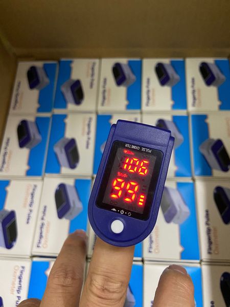 finger clip led display fingertip electronic oximeter portable digital pulse sleep oxygen saturation prbpm monitor
finger clip led display fingertip electronic oximeter portable digital pulse sleep oxygen saturation prbpm monitor
