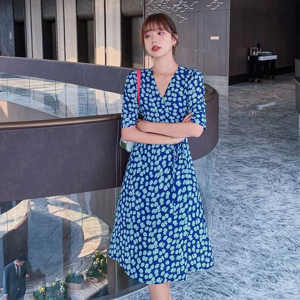 women midi blue chiffon floral dress summer runway korean vintage short casual party dress boho tropical beach vacation dresses, Black;gray
women midi blue chiffon floral dress summer runway korean vintage short casual party dress boho tropical beach vacation dresses, Black;gray
