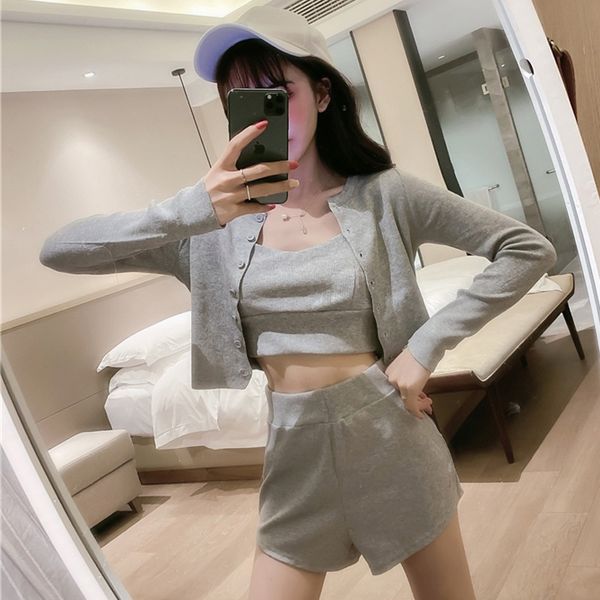 2020 new all-match short knitted cardigan back camisole casual wide leg shorts three-piece suit for women, Black;white
2020 new all-match short knitted cardigan back camisole casual wide leg shorts three-piece suit for women, Black;white