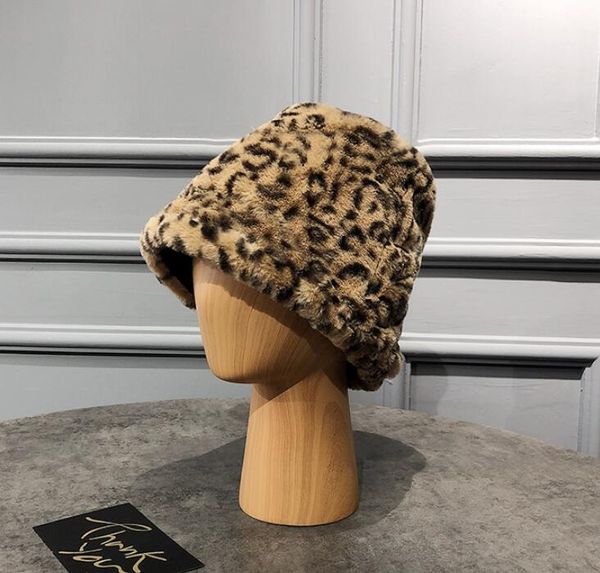 2020 кореи осень зима урожай leopard плюшевого ковш японские сладкие и прекрасный рыболов hat теплого проложенный бассейн cap 55-58cm, Blue;gray
2020 кореи осень зима урожай leopard плюшевого ковш японские сладкие и прекрасный рыболов hat теплого проложенный бассейн cap 55-58cm, Blue;gray
