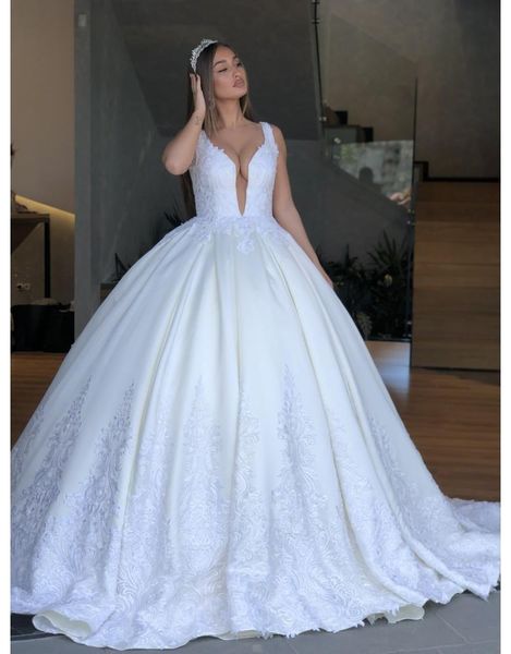 2020 new white satin ball gown wedding dresses bridal gowns crystal princess country wedding dress abiti da sposa mariage
2020 new white satin ball gown wedding dresses bridal gowns crystal princess country wedding dress abiti da sposa mariage