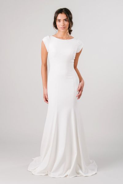 new arrival simple eelegant crepe modest wedding dresses with cap sleeves jewel neck buttons back mermaid modest bridal gowns custom made, White
new arrival simple eelegant crepe modest wedding dresses with cap sleeves jewel neck buttons back mermaid modest bridal gowns custom made, White