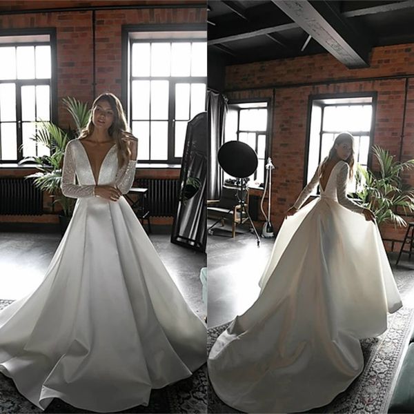 v-neck a-line wedding dresses garden long sleeve satin bridal gown sequins sweep train backless robes de mariée custom made cheap, White
v-neck a-line wedding dresses garden long sleeve satin bridal gown sequins sweep train backless robes de mariée custom made cheap, White