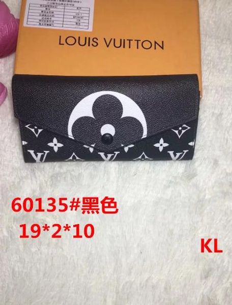 21fa hion love heart v wave pattern atchel de igner houlder bag chain handbag luxury cro body pur e lady tote bag
21fa hion love heart v wave pattern atchel de igner houlder bag chain handbag luxury cro body pur e lady tote bag