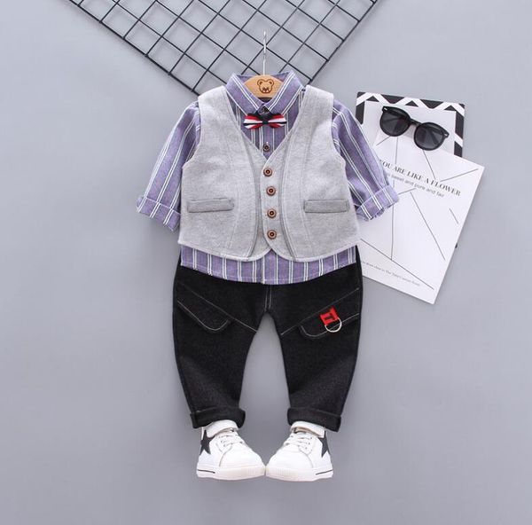 children's suit 2020 spring and autumn new middle and small children's cardigan vest striped lapel shirt trousers three-piece, White
children's suit 2020 spring and autumn new middle and small children's cardigan vest striped lapel shirt trousers three-piece, White