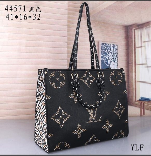 lpo new men and women backpack luxury shoulder bag large capacity fashion classic backpack
lpo new men and women backpack luxury shoulder bag large capacity fashion classic backpack