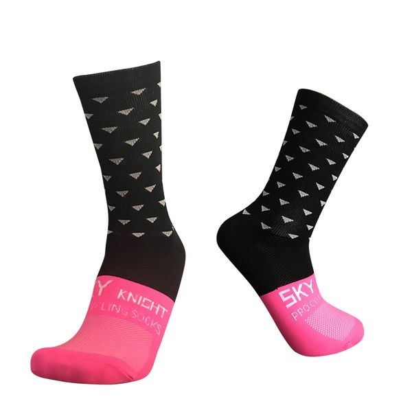 3 colors cycling socks high elasticity soft sports socks deodorization breathable for compression, Black
3 colors cycling socks high elasticity soft sports socks deodorization breathable for compression, Black