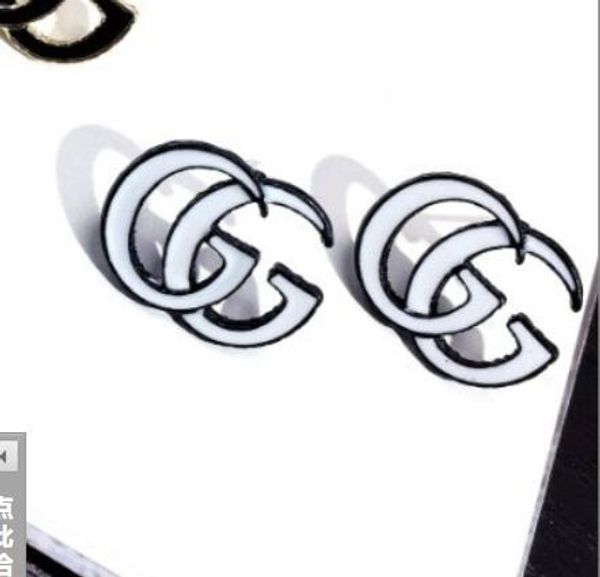 pearl tassel brand designer luxury stud earrings letters ear stud earring jewelry accessories for women wedding gift, White
pearl tassel brand designer luxury stud earrings letters ear stud earring jewelry accessories for women wedding gift, White