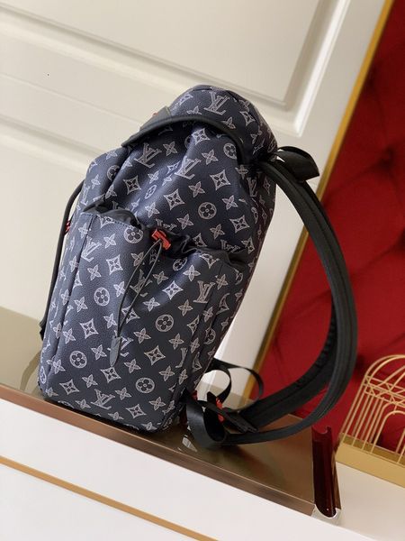m43693 soft trunk discovery backpack designers handbag fashion brand shoulder bag suitcase high capacity bags mountaineering
m43693 soft trunk discovery backpack designers handbag fashion brand shoulder bag suitcase high capacity bags mountaineering
