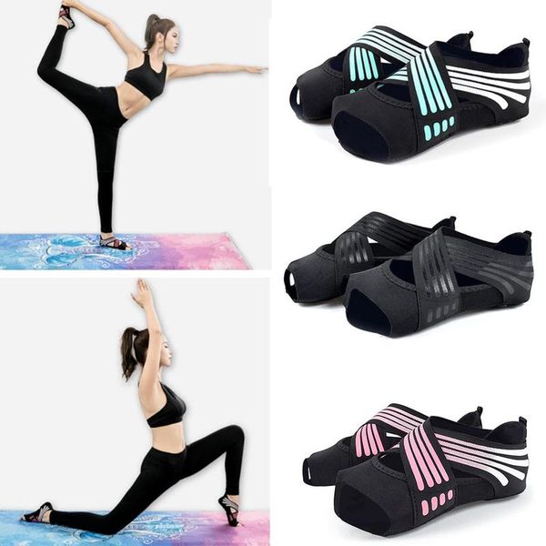 women's non-slip fitness dance pilates socks professional indoor yoga sock non-slip yogashoes, Black
women's non-slip fitness dance pilates socks professional indoor yoga sock non-slip yogashoes, Black