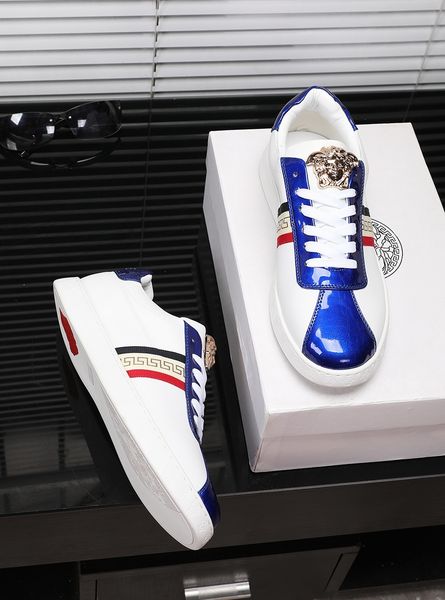 new fashion design brand men's black sheepskin red bottom low-sneakers, designer flat skate shoes sssppp
new fashion design brand men's black sheepskin red bottom low-sneakers, designer flat skate shoes sssppp