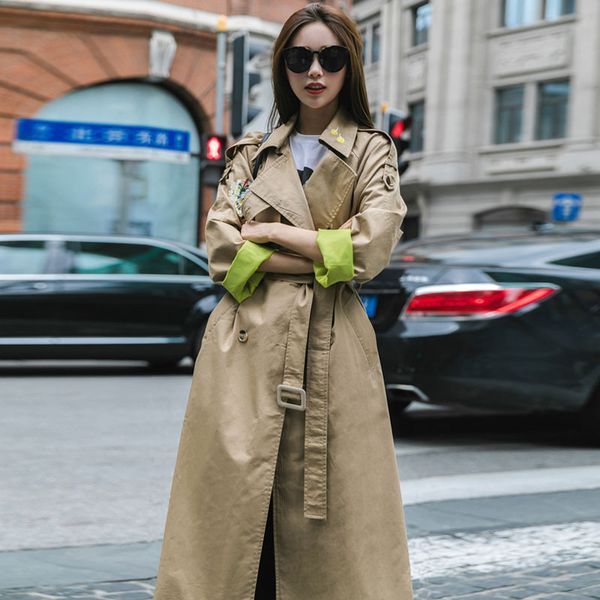 new runway fashion 2019 fall /autumn women casual simple solid embroidery trench coat with belt casaco feminino, Tan;black
new runway fashion 2019 fall /autumn women casual simple solid embroidery trench coat with belt casaco feminino, Tan;black