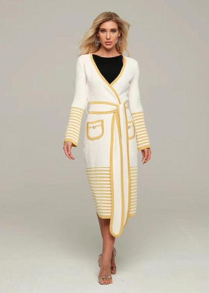 runway 2020 winter women runway fashion v neck long sleeve striped sashes trench vestidos, Tan;black
runway 2020 winter women runway fashion v neck long sleeve striped sashes trench vestidos, Tan;black