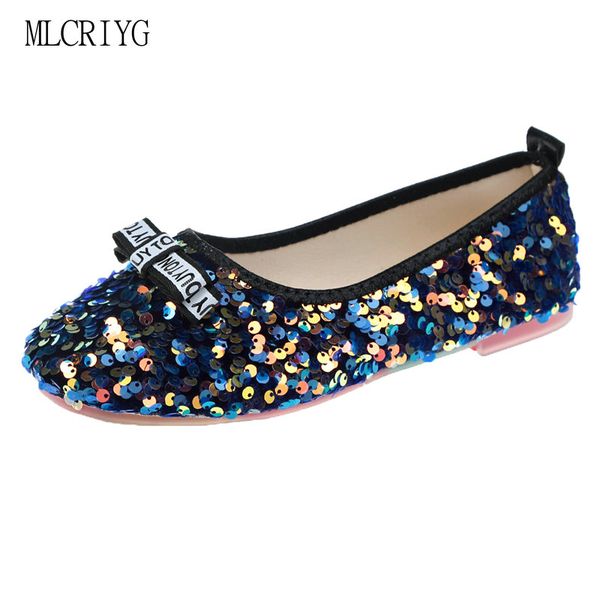 size 35-51 nice new women elegant shining flats summer full of bling bowtie shoes woman flat heels ladies party loafers, Black
size 35-51 nice new women elegant shining flats summer full of bling bowtie shoes woman flat heels ladies party loafers, Black