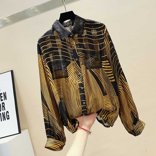 2020 spring new retro printed perspective blouse woman loose large size color block striped shirt female long sleeve, White
2020 spring new retro printed perspective blouse woman loose large size color block striped shirt female long sleeve, White