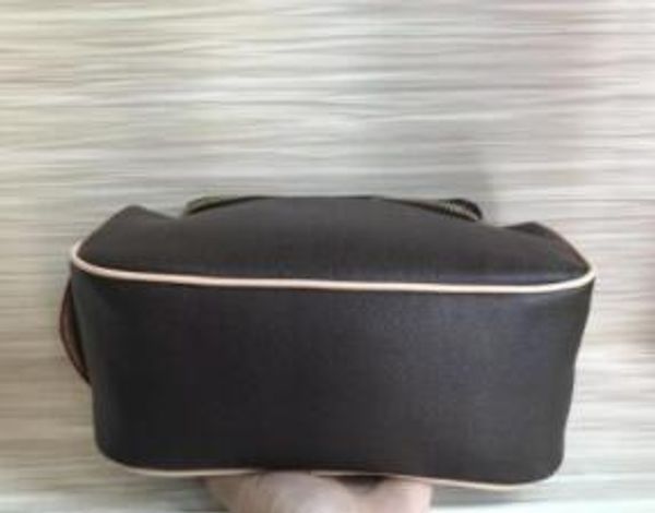 wholesale luxury designer makeup bag double zipper clutch for men women cosmetic bag big travel organizer storage wash bag leather case
wholesale luxury designer makeup bag double zipper clutch for men women cosmetic bag big travel organizer storage wash bag leather case