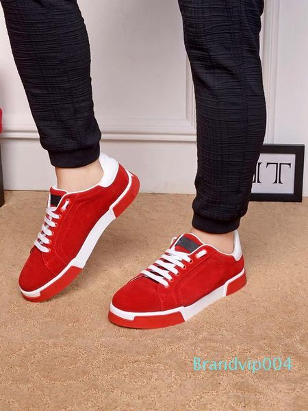 neakers triple-s casual dad mens designer shoes for women beige black sports trainers ht190603
neakers triple-s casual dad mens designer shoes for women beige black sports trainers ht190603