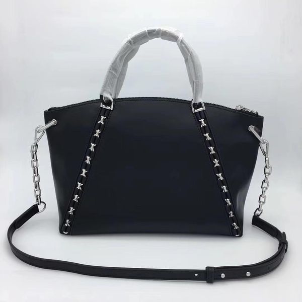 new dumplings female designer luxury ladies classic handbag personality fashion slung shoulder bag 31/23/10
new dumplings female designer luxury ladies classic handbag personality fashion slung shoulder bag 31/23/10