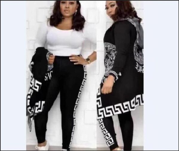 2019 autumn and winter europe and the united states women's hooded suit fashion personality plaid two-piece, White
2019 autumn and winter europe and the united states women's hooded suit fashion personality plaid two-piece, White