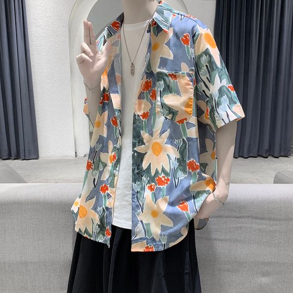 men's casual shirts summer men floral shirt fashion 2021 short sleeve for front pocket loose streetwear young man blouse homme, White;black
men's casual shirts summer men floral shirt fashion 2021 short sleeve for front pocket loose streetwear young man blouse homme, White;black