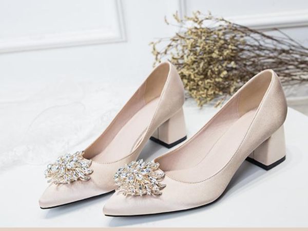 2019 women's shoes in spring and autumn with new style high heel coarse heel pointed end silk and satin shoes heel 3cm ,5cm ,7cm#135, Black
2019 women's shoes in spring and autumn with new style high heel coarse heel pointed end silk and satin shoes heel 3cm ,5cm ,7cm#135, Black