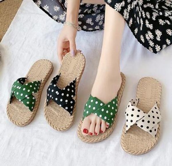 the new summer 2020 fashion simple versatile flat cloth open-toed slippers are comfortable to wear over 658, Black
the new summer 2020 fashion simple versatile flat cloth open-toed slippers are comfortable to wear over 658, Black