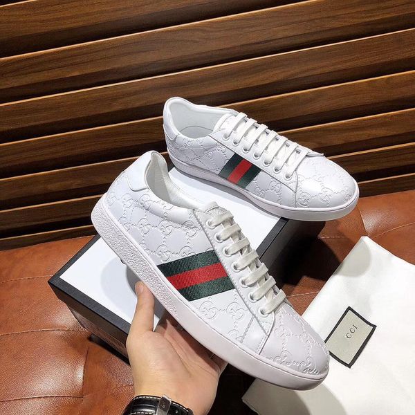 new luxury men shoes luxury letter comfortable black white shoes real leather sneaker mens casual youth shoes of size 38-45 qualit
new luxury men shoes luxury letter comfortable black white shoes real leather sneaker mens casual youth shoes of size 38-45 qualit