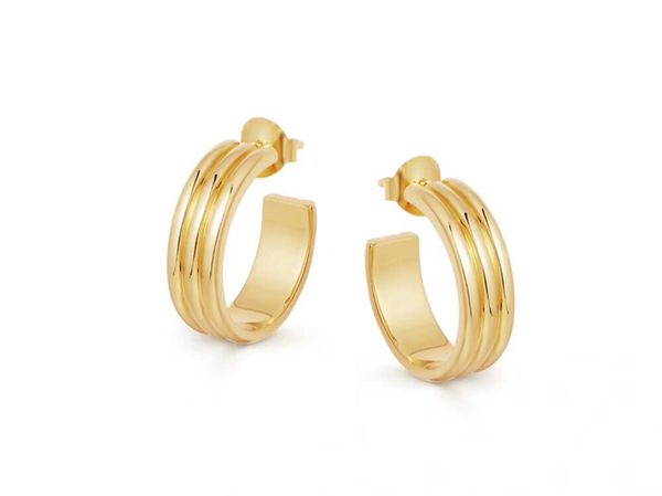 european and american copper gold earring retro fashion earring ear, Golden;silver
european and american copper gold earring retro fashion earring ear, Golden;silver
