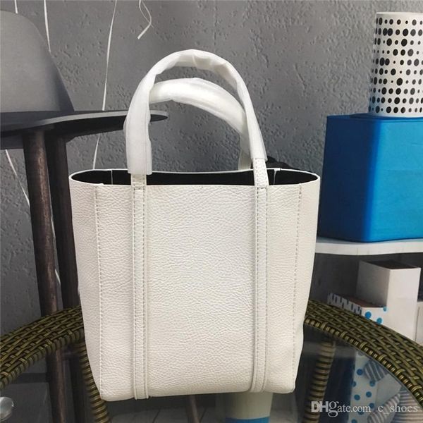 stars with the same paragraph high-end ladies luxury leather bag symbol of successful women guarantee designer classic style28
stars with the same paragraph high-end ladies luxury leather bag symbol of successful women guarantee designer classic style28