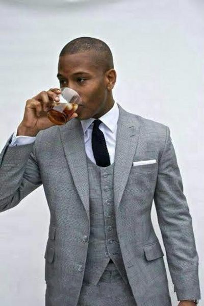 custom made light grey lattice groom tuxedos groomsmen mens wedding dress popular man jacket blazer 3 piece suit(jacket+pants+vest+tie) 1018, Black;gray
custom made light grey lattice groom tuxedos groomsmen mens wedding dress popular man jacket blazer 3 piece suit(jacket+pants+vest+tie) 1018, Black;gray
