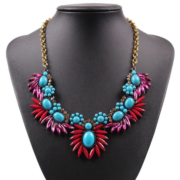 fashion 2019 new design gold chain crystal pendant chunky statement vintage necklace for women elegant party jewelry, Silver
fashion 2019 new design gold chain crystal pendant chunky statement vintage necklace for women elegant party jewelry, Silver