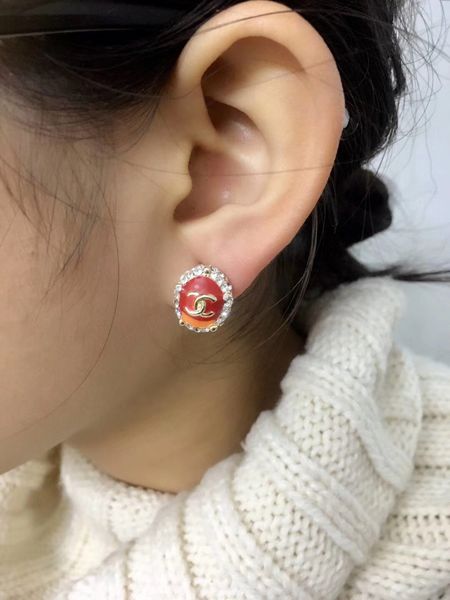 Top quality oval shape earring with red resin part and diamond for women and mother giftPS6737A
Top quality oval shape earring with red resin part and diamond for women and mother giftPS6737A