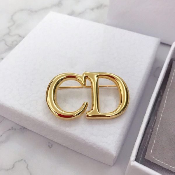 explosive fashion letter hollow plating thick gold designer brooches luxury designer jewelry women brooch, Gray
explosive fashion letter hollow plating thick gold designer brooches luxury designer jewelry women brooch, Gray