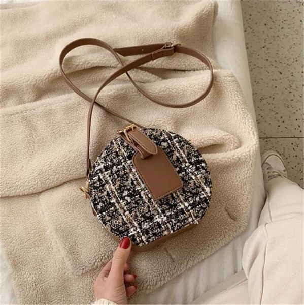 Designer Shoulder bag Small Round Bag Cross Body Woollen Exquisite Small Bags PH-CFY2003191/*
Designer Shoulder bag Small Round Bag Cross Body Woollen Exquisite Small Bags PH-CFY2003191/*