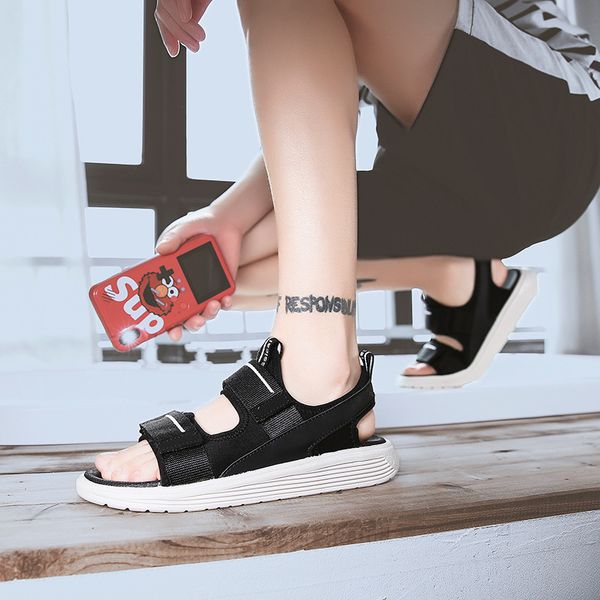 2019 spring creative trend men's slippers peep-toe men's shoes two bars sandals street wearable fashion slipper men's, Black
2019 spring creative trend men's slippers peep-toe men's shoes two bars sandals street wearable fashion slipper men's, Black