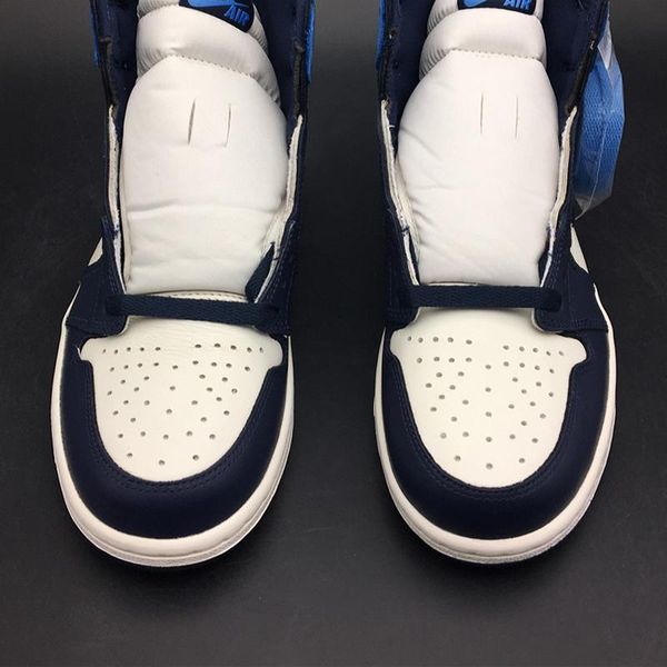 air 1 high og unc obsidian 555088-140 blue white men kicks basketball sports shoes sneakers trainers with original box, Black;white
air 1 high og unc obsidian 555088-140 blue white men kicks basketball sports shoes sneakers trainers with original box, Black;white
