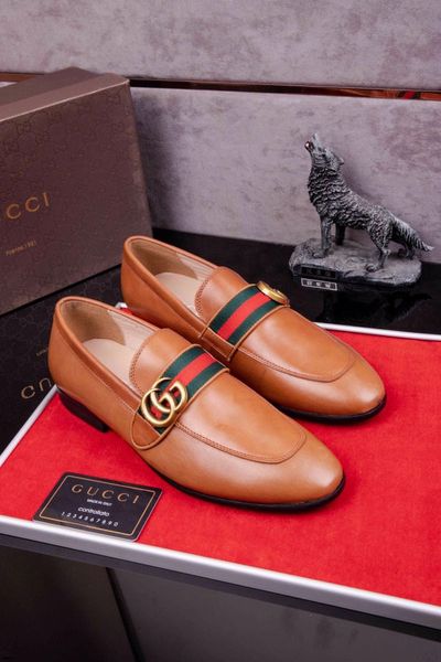 20ss luxury brands gold patent leather brogue oxford shoes for men dress shoes slip on loafers platform bullocks business man shoes, Black
20ss luxury brands gold patent leather brogue oxford shoes for men dress shoes slip on loafers platform bullocks business man shoes, Black