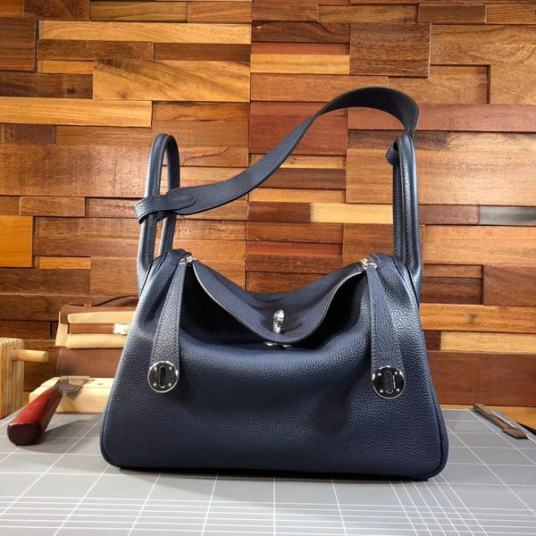 wholesale origial togo skin half handmade lindy handbag,wax thread,fast delivery,pls contact me for more details
wholesale origial togo skin half handmade lindy handbag,wax thread,fast delivery,pls contact me for more details