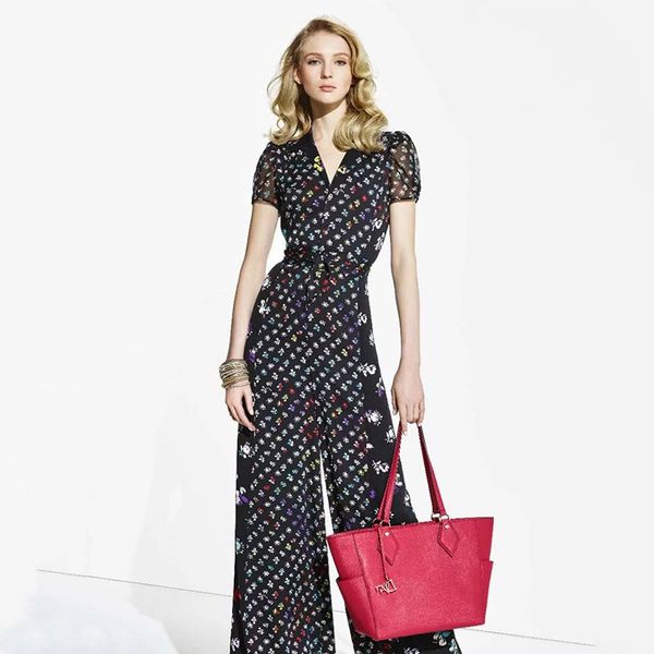 runway jumpsuit 2019 new spring summer vintage floral print fashion designers elegant black ladies rompers overalls, Black;white
runway jumpsuit 2019 new spring summer vintage floral print fashion designers elegant black ladies rompers overalls, Black;white