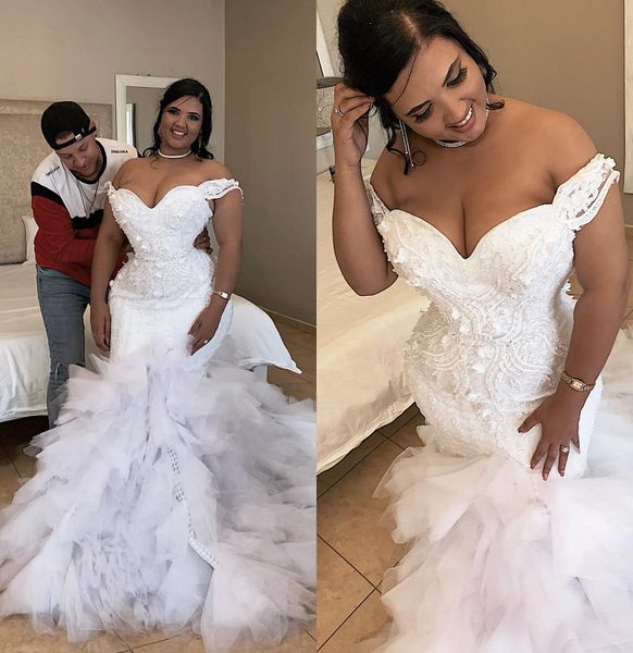 2020 plus size wedding dresses lace floral appliqued beading off shoulder mermaid wedding dress tiered skirts bridal gowns vestido de novia, White
2020 plus size wedding dresses lace floral appliqued beading off shoulder mermaid wedding dress tiered skirts bridal gowns vestido de novia, White