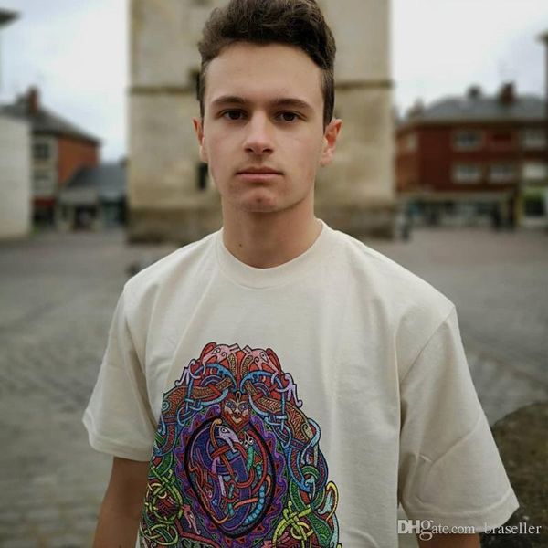 2019 new designer quality cotton o-neck short-sleeved t shirt letter printing brand mens womens t-shirt fashion box logo t-shirt, White;black
2019 new designer quality cotton o-neck short-sleeved t shirt letter printing brand mens womens t-shirt fashion box logo t-shirt, White;black