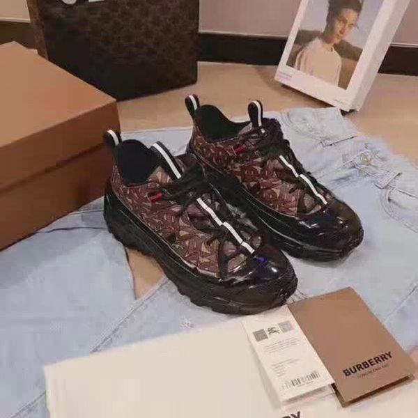 2020 winter new fashion luxury men's and women's casual shoes fashion comfortable british college style couple casual shoes old sh, Black
2020 winter new fashion luxury men's and women's casual shoes fashion comfortable british college style couple casual shoes old sh, Black