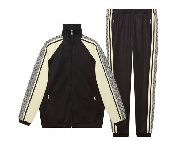 new brand of fashionable sportswear men's luxury winter sportswear hoodie coat overcoat loose-fitting men's sportswear zipper suit, Gray
new brand of fashionable sportswear men's luxury winter sportswear hoodie coat overcoat loose-fitting men's sportswear zipper suit, Gray